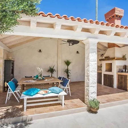 Superb With Private Pool