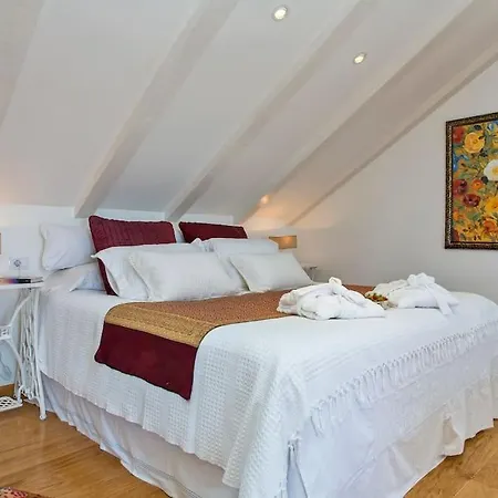 Superb With Private Pool