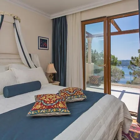 Superb With Private Pool Апартаменты
