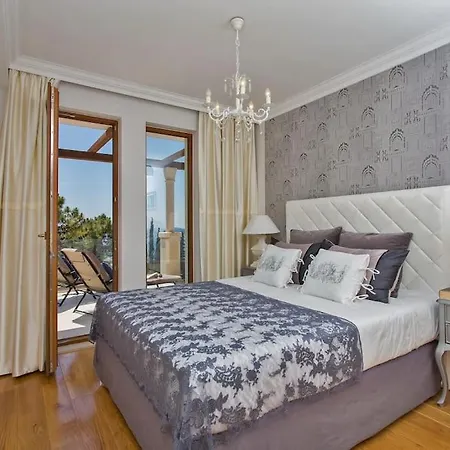 Superb With Private Pool *